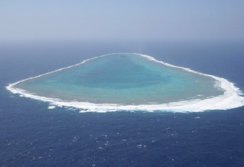 中国が狙う“海洋安全保障の基点”沖ノ鳥島　16年ぶりに総合調査を実施　｜FNNプライムオンライン