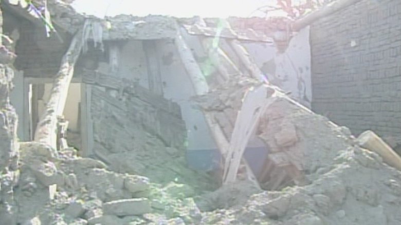 タリバン軍の攻撃によって破壊された建物