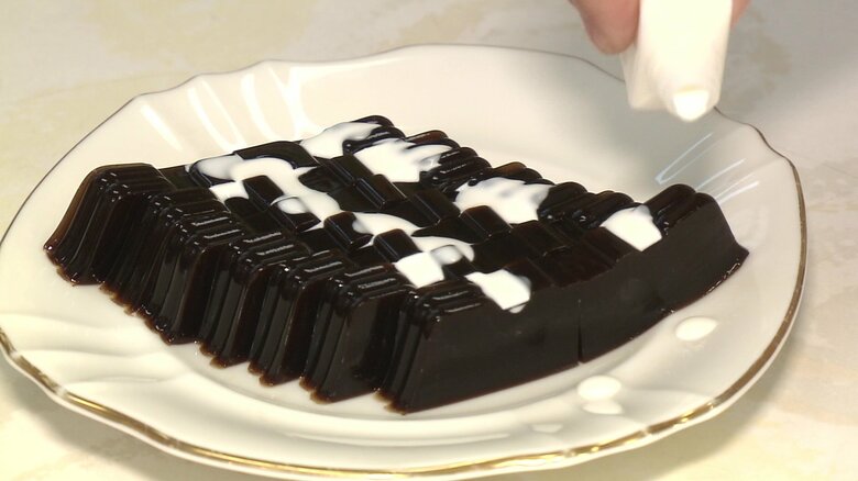 生クリームをかけて召し上がれ「コーヒーの刺身」