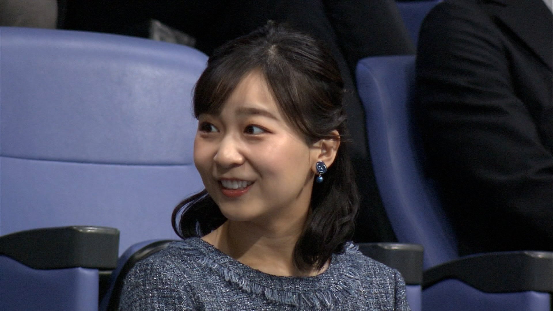 おばさんジャージ姿　街撮り 高画質 佳子さまが女子テニスのＷ杯「ビリー・ジーン・キング・カップ」へ  日本テニス協会の名誉総裁として観戦（FNNプライムオンライン）｜ｄメニューニュース（NTTドコモ）