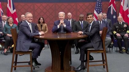 オーストラリアに原子力潜水艦を最大5隻配備へ　AUKUS首脳が合意　中国の抑止力強化