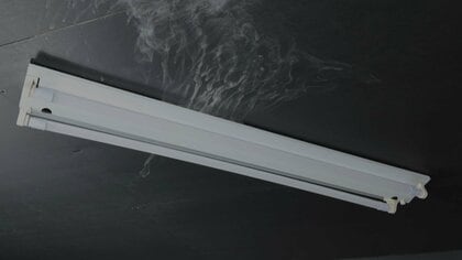 蛍光灯をLEDに変えただけでは危険！古い蛍光灯“器具”の発火事故に注意　10年使用で内部部品劣化も　NITE