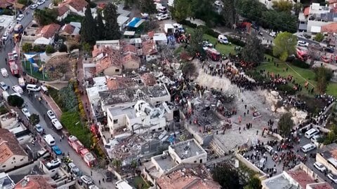 イラン・イスラエルで報復の応酬続く　ミサイル攻撃で少なくとも29人死傷　地元住民避難の地下シェルターにミサイル直撃