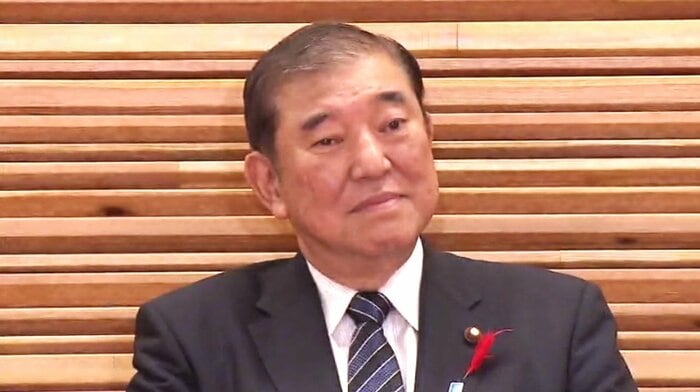石破首相続投指示は過半数に