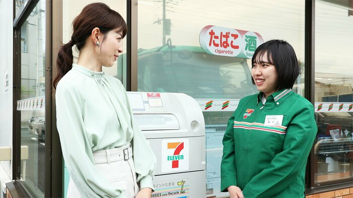 セブン‐イレブン横浜田奈駅東店の店長・安達さん