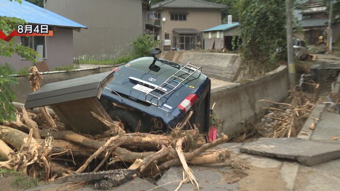 記録的豪雨の被害を向けた湯沢地区