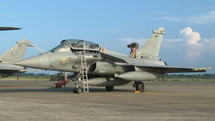 新田原基地に飛来した仏航空宇宙軍ラファールB戦闘機(去年)