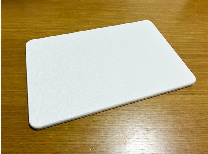 100円ショップで販売されている珪藻土マット（特集班撮影）