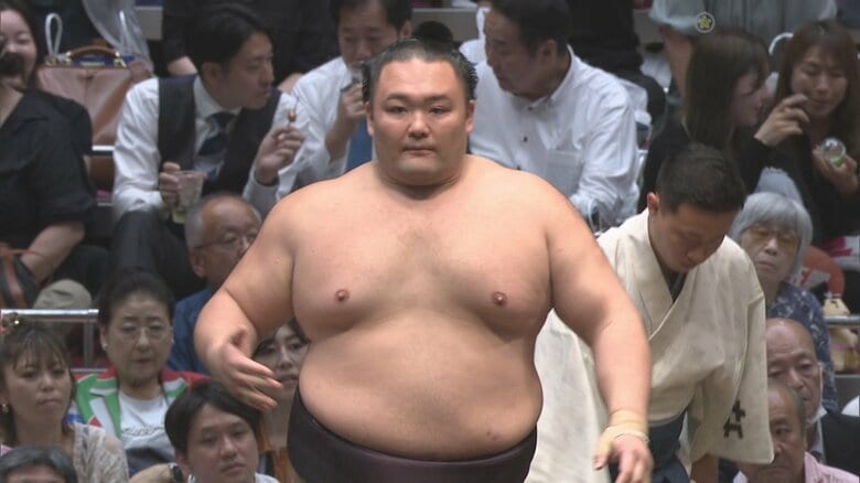 朝乃山、連勝ストップで勝ち越しは持ち越し 翔猿に「引き落とし」で敗れる【大相撲夏場所 11日目結果】|FNNプライムオンライン