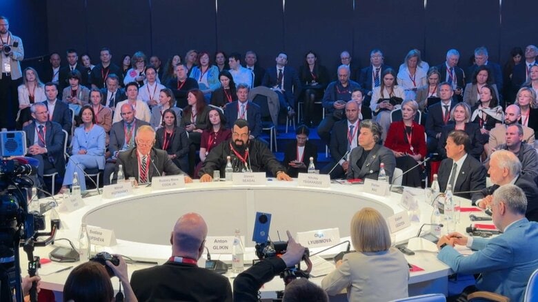 ロシアで国際経済フォーラム　アメリカとロシアの代表者が文化や経済協力で意見交換｜FNNプライムオンライン