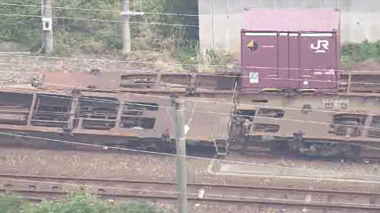 【速報】貨車どうしが接触し2両脱線　北九州市の貨物ターミナル駅で入れ替え作業中　本来とは別の場所に停車か　福岡｜FNNプライムオンライン