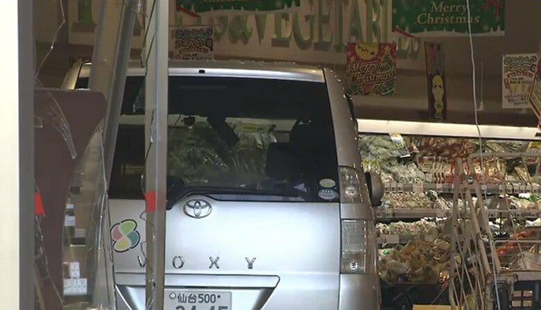 高齢者ドライバーによる踏み間違い事故　なぜ全国で多発する？　専門家に聞く 事故を未然に防ぐための対策も｜FNNプライムオンライン