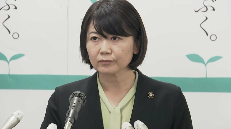 定例記者会見に臨む前橋市の小川市長　10月6日