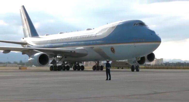 「エアフォースワン」は極秘にワシントンを出発