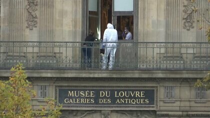 パリ・ルーブル美術館強盗…犯行は数分の間に 犯行グループ4人貨物用リフトで窓から侵入…ナポレオンにまつわるネックレスなど9点奪う