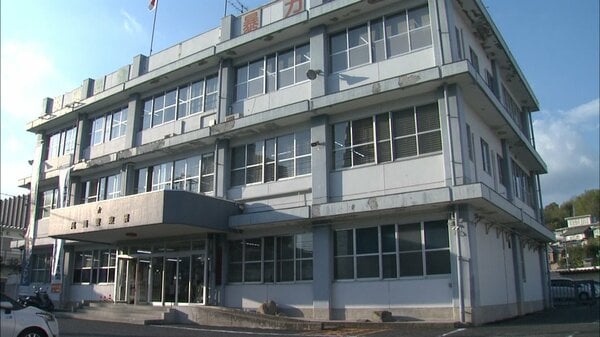 大型トラックに巻き込まれ、原付バイクの女性が死亡 トラック運転手を現行犯逮捕 広島・尾道市