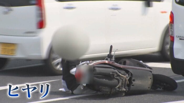 取材中には道路上でバイクが転倒する場面も