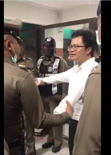 タイ警察に一時拘束されたアノン・ナムパー氏