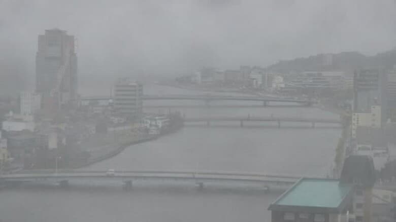 【速報】松江市で初雪　平年より4日早い観測　今季最強の寒気で山地は積雪の恐れ（島根）｜FNNプライムオンライン