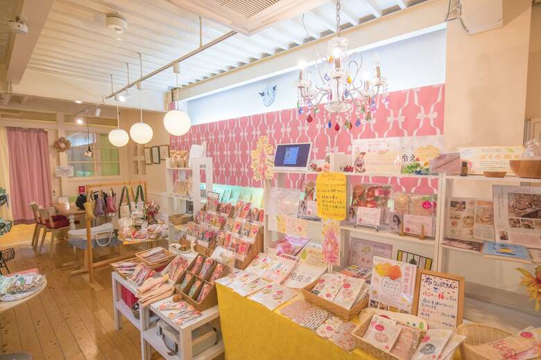 2013年に長崎市内に「株式会社りぼん」をオープン