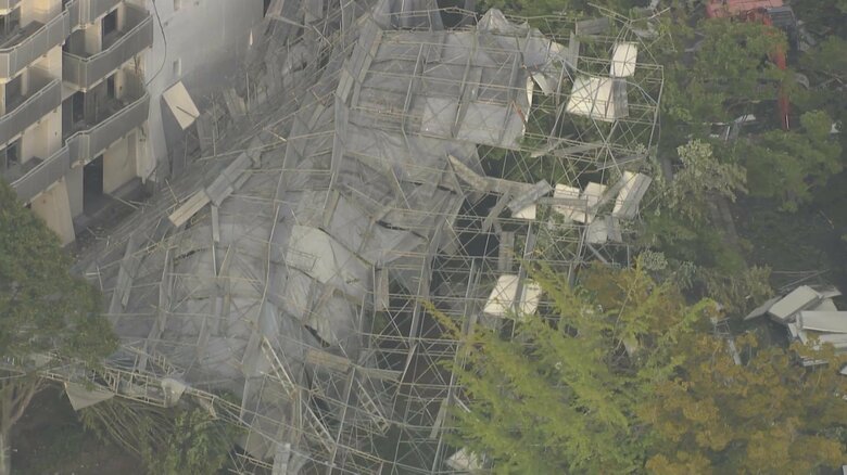 足場が崩れた茨城・つくば市の解体現場