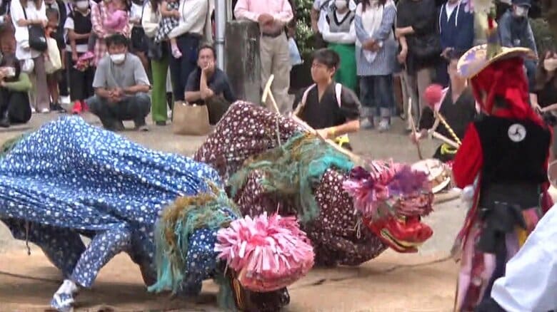 秋の豊作に感謝し無病息災を祈る神事「村田浮立」