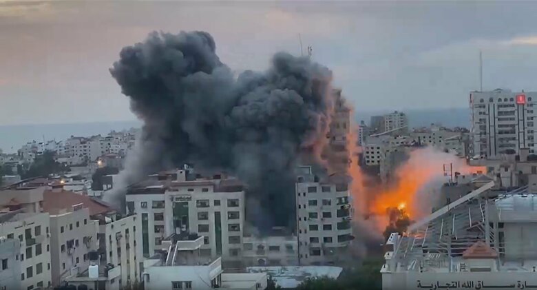 イスラエル軍はガザ地区の高層ビル「パレスチナ・タワー」を破壊