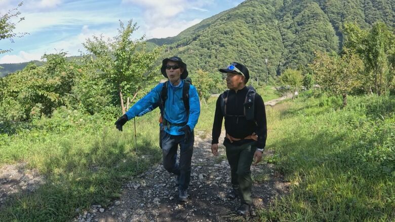 会話を楽しむ2人