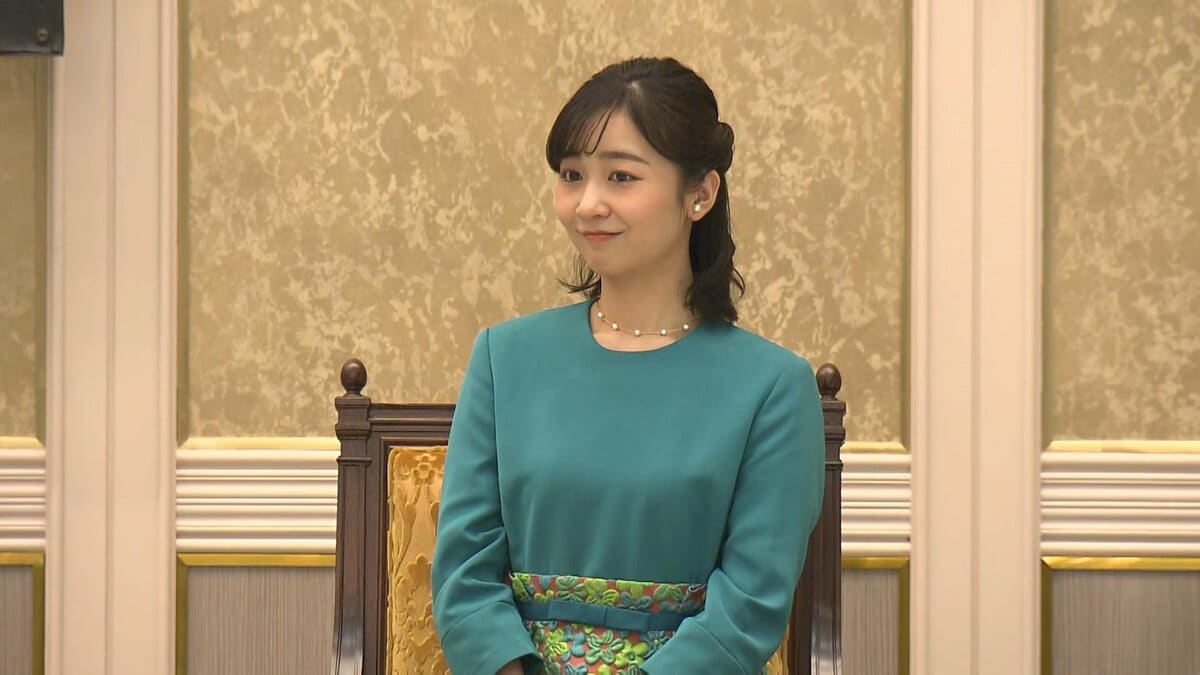 佳子さま緑化表彰式へ 眞子さんから引き継ぐ式典とエメラルドグリーンの装い「緑は潤いや安らぎ、季節の移ろいを…」｜FNNプライムオンライン