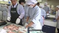 岩手が誇る鶏肉産業を学ぶ　高校生が鶏の加工に挑戦　二戸市の企業が出前講座　久慈市