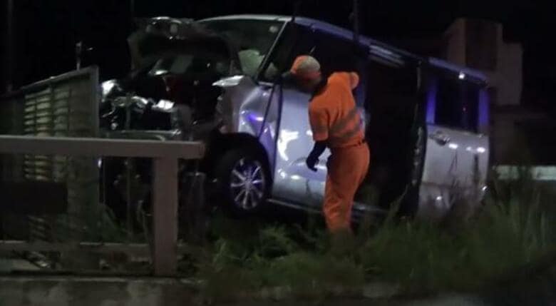 「ガードパイプにぶつかり」軽自動車同士の接触事故で７０代男性死亡、３０代女性重傷　広島市安佐南区｜FNNプライムオンライン