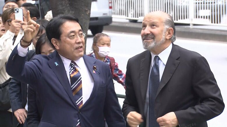 赤沢経産相“ラトちゃん”と歌舞伎座見学し2日連続ワーキングランチ トランプ大統領来日前にアメリカ商務長官と関税で意見交換|FNNプライムオンライン