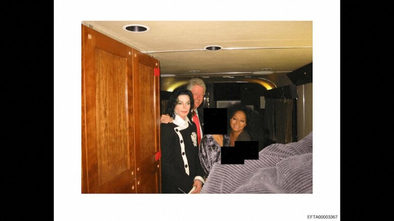 マイケル・ジャクソンさんらが写った写真も　少女らへの性犯罪で起訴のエプスタイン氏捜査資料の公開開始　アメリカ司法省｜FNNプライムオンライン