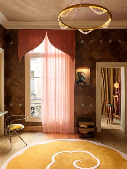 『Love Affair』の室内（CREDIT PHOTO Stephan Juillard）