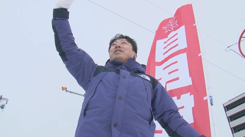 自民　内山航 氏