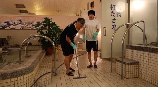 映画「もう一度生まれる」より