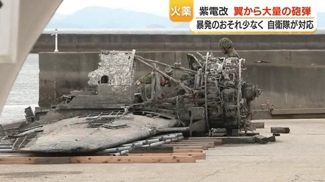 作業する自衛隊員