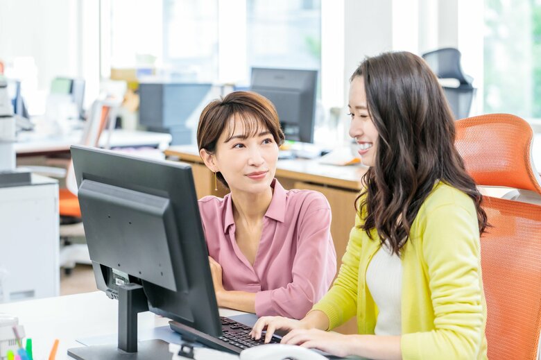 新人Iさんは周囲を明るくする存在だったが…（画像：イメージ）