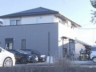「隣の家が爆発」と通報…鉄骨2階建ての住宅で火事 住人の75歳女性が死亡し 長男も全身にヤケド