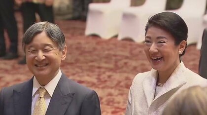 両陛下がAKB元メンバーらと懇談　「勢いで来てしまった」に笑顔も　インドネシアご訪問