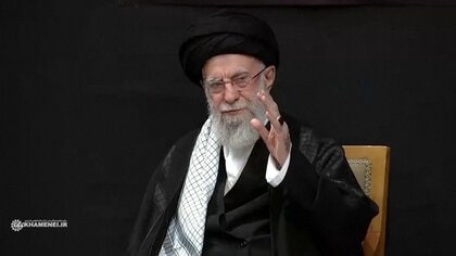 イラン最高指導者・ハメネイ師がイスラエル攻撃後初めて公の場に　イスラム教シーア派の行事「アシュラ」に出席