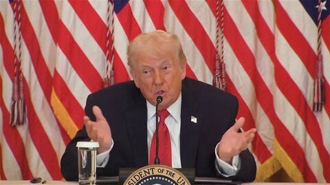 トランプ氏、グリーンランド領有で非協力国に関税示唆