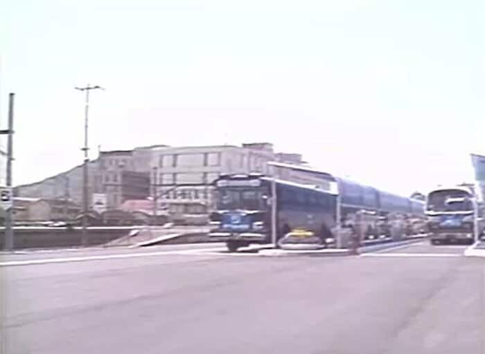 坂出駅のバスターミナル(1988年)