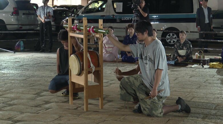 相撲開催を知らせる“櫓太鼓”