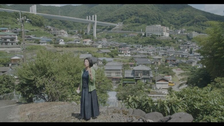 さまざまな人へのインタビューで構成された映像