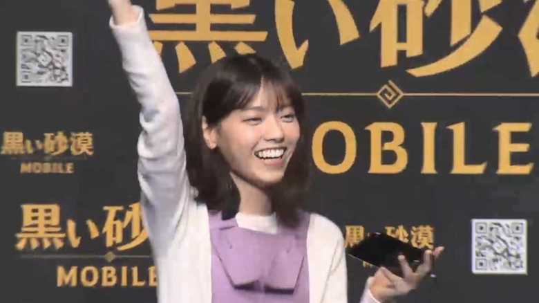 西野七瀬 卒業後初イベントで「やった~!」… やっぱりハトが好き
