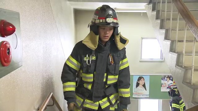 隊員も汗だくに　防火衣を身に着けての訓練