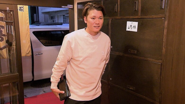 遅れて到着 坂本勇人（35）