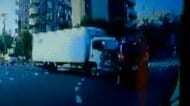 曲がった瞬間…トラック衝突　交差点で車3台絡む事故　乗用車に乗る男性と女性がケガ　西東京市