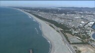 高波にさらわれた友人助けようと 男性溺れる 静岡・湖西市